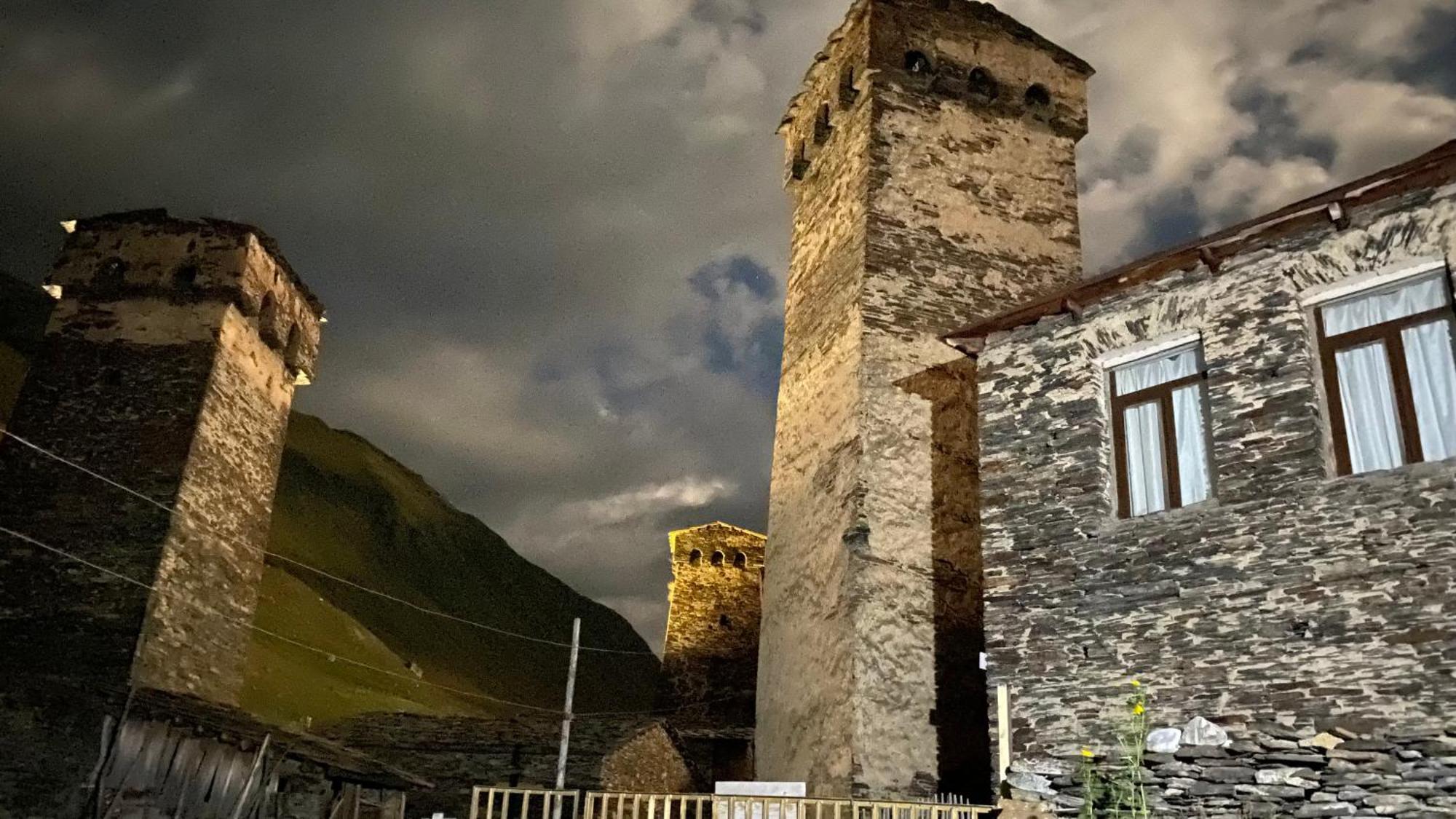 Nizharadze'S Tower Ushguli Exterior foto